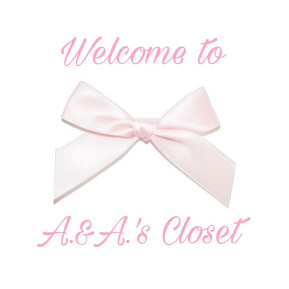 Selling Clothes & Accessories - Picture 1 of 2